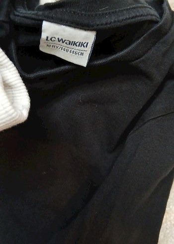 Eşofman Altı Rahat Kesim ve siyah tişört - Görsel 4