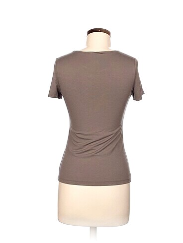 s Beden Diğer T-shirt %70 İndirimli.