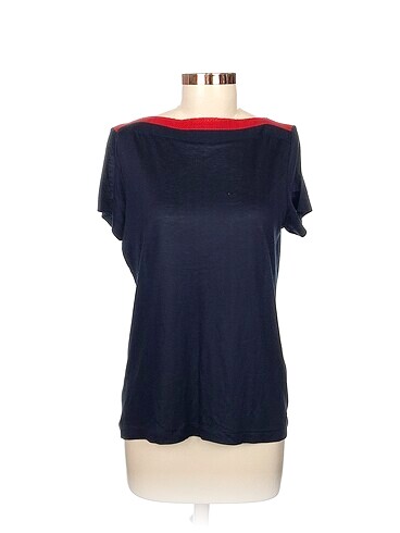 Tommy Hilfiger T-shirt %70 İndirimli.