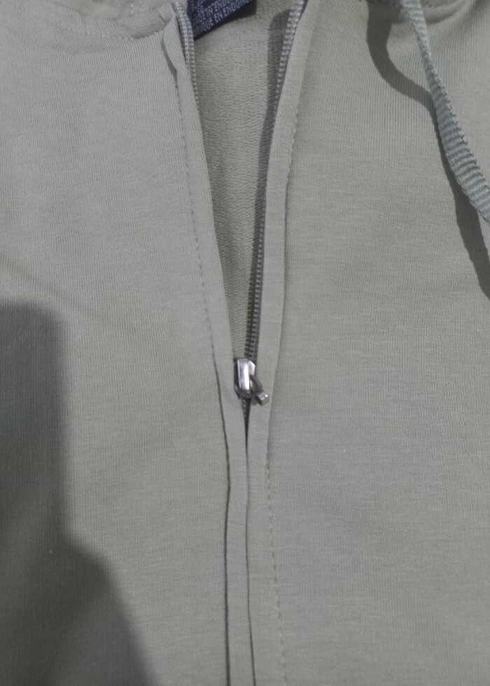 Kapşonlu fermuarlı swetshort  - Görsel 4