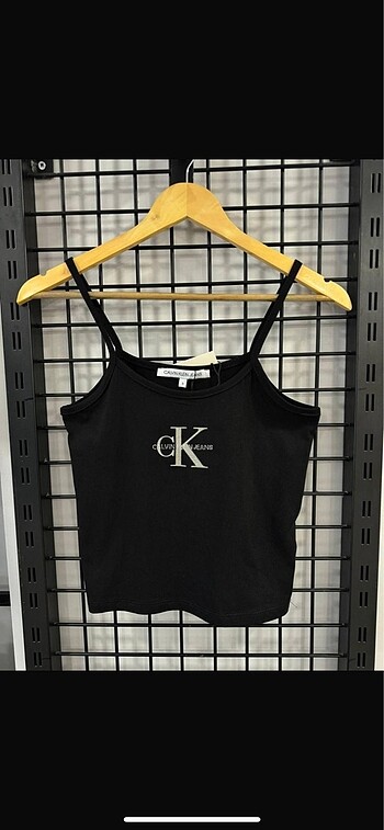 Calvin Klein Askılı?