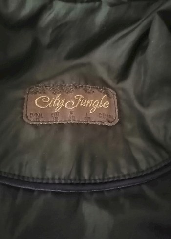 Düğmeli ve fermuarlı  kahverengi kadın mont  m beden - Görsel 6