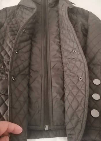 Düğmeli ve fermuarlı  kahverengi kadın mont  m beden - Görsel 5