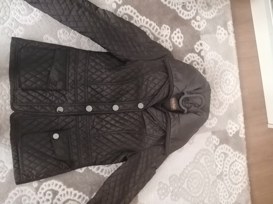 Düğmeli ve fermuarlı  kahverengi kadın mont  m beden - Görsel 3