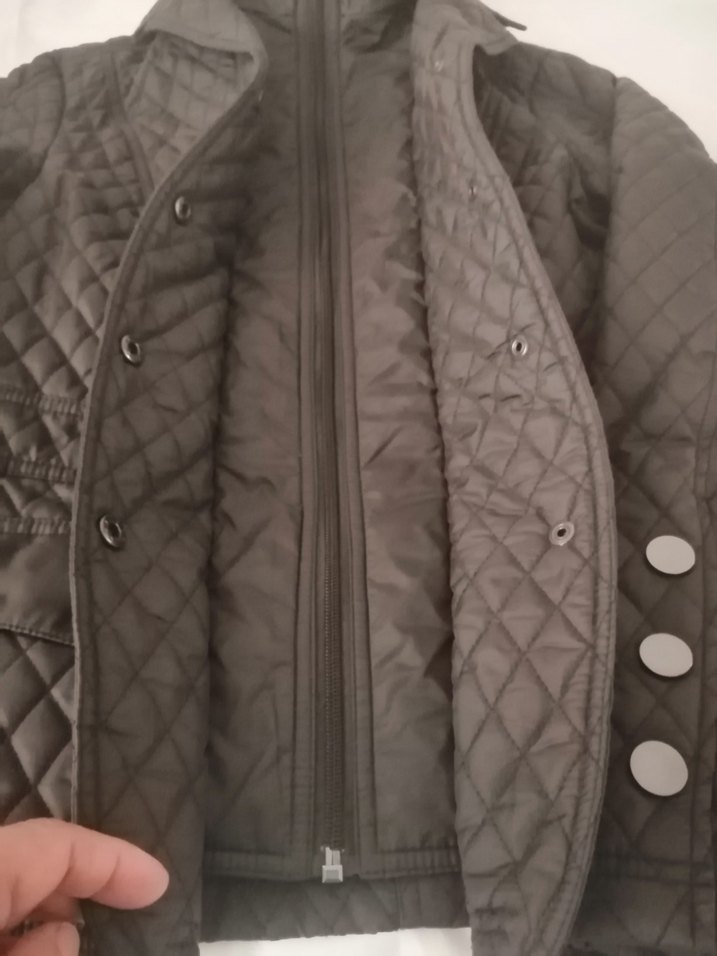 Düğmeli ve fermuarlı  kahverengi kadın mont  m beden - Görsel 5