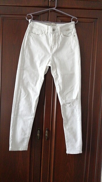 Beyaz kot pantolon 