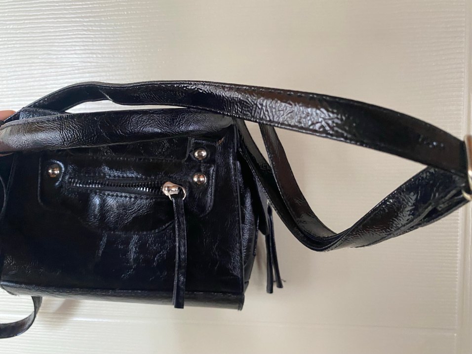 Siyah Deri Tokalı Kadın Çanta - Görsel 3