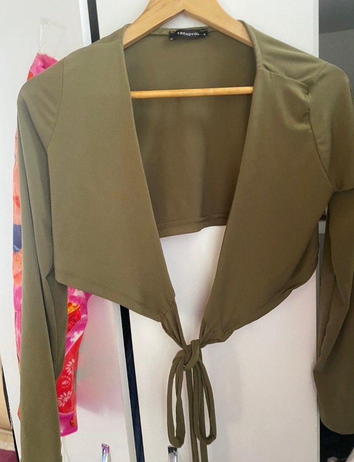 Kadın Haki V Yaka Bağlamalı Bluz - Görsel 4