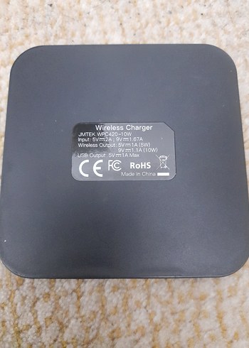 Çift USB bağlantı noktasına sahip 10W kablosuz şarj pedi - Görsel 4