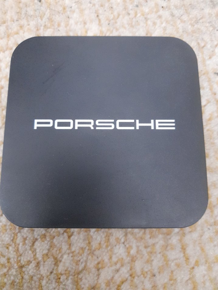 Çift USB bağlantı noktasına sahip 10W kablosuz şarj pedi - Görsel 3