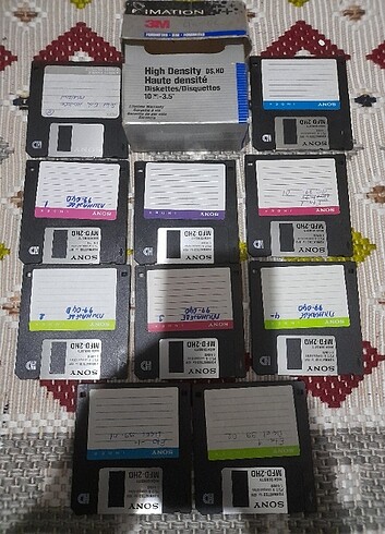 Sony Marka MFD-2HD 10 Adet 2.El 1 44 mb disket..içerisinde ne va
