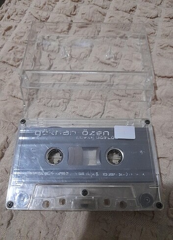 GÖKHAN ÖZEN DUMAN GÖZLÜM albümü teyp kaseti..Kaset kağıtları yok
