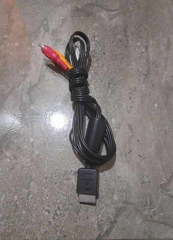 Ps2 Ps3 analog tv bağlantı kablosu..Sıfır ürün hiç kullanilmamis