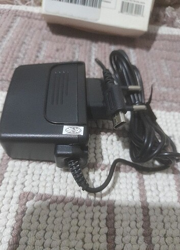  Beden Renk NİNTENDO DS Lite AC ADAPTÖR..input.220_240V.50Hz/60Hz 3-4W outpu