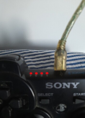 PS3 KABLOSUZ KOL İÇİN ŞARJ KABLOSU (SATILIK OLAN KABLODUR,40 TL'