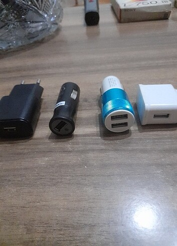 4 adet çeşitli araç ve 220v şarj kafası..Ekipmanları olmadığında