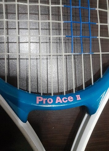 PRO ACE 2 TENİS RAKETİ..Raket resimdeki gibidir tutma yerinde aş - Görsel 8