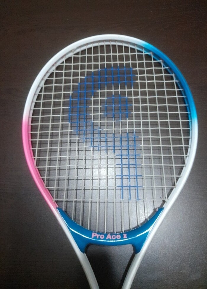 PRO ACE 2 TENİS RAKETİ..Raket resimdeki gibidir tutma yerinde aş - Görsel 2