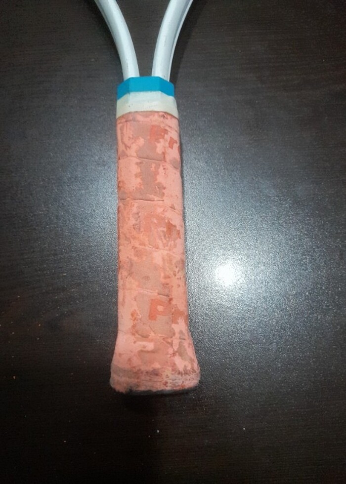 PRO ACE 2 TENİS RAKETİ..Raket resimdeki gibidir tutma yerinde aş - Görsel 4