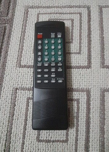 Markasız Uydu alıcısı receiver veya tv için uzaktan kumanda..Han