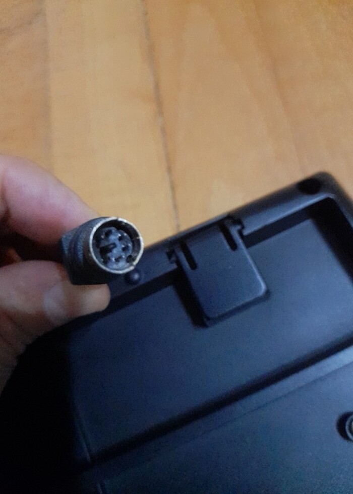 MARKASI BELİRSİZ..ITPK-1307B MODEL PS/2 GİRİŞLİ Q KLAVYE.. - Görsel 4