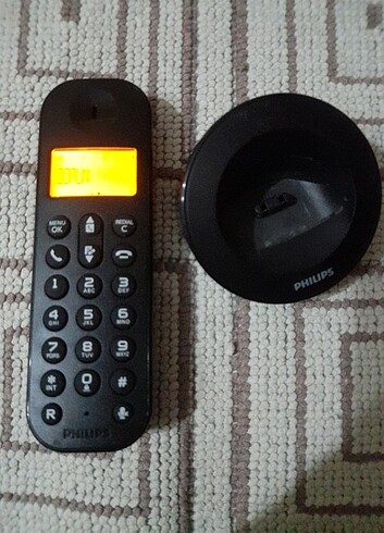 PHİLİPS MARKA D120 MODEL KABLOSUZ TELSİZ TELEFON..Telefonun pill