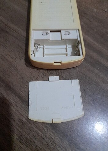 2.EL RETRO KLİMA KUMANDASI..Googleda arattım bu şekilde çıktı..H - Görsel 3