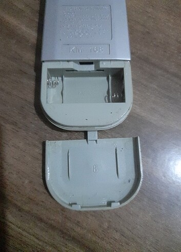 Beden Renk RETRO SUNNY MARKA KM-168 MODEL VCD-CD-MP3 UZAKTAN KUMANDASI..Han
