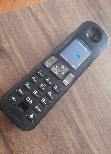 PHİLİPS MARKA D600 MODEL KABLOSUZ TELSİZ TELEFON..Telefonu elimd