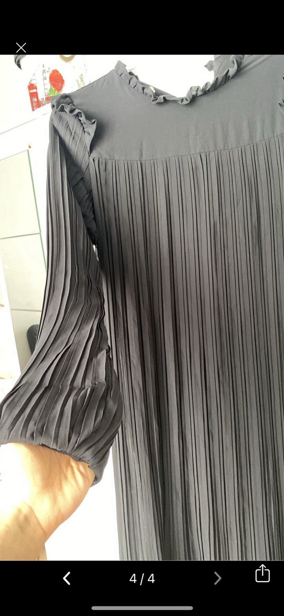 Uzun Siyah Piliseli Gotik Elbise - Görsel 4