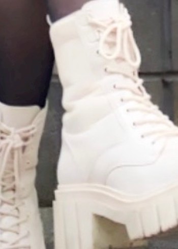 Beyaz Bağcıklı Platform Kadın Bot - Görsel 2