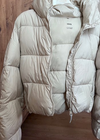 Beyaz Kadın Kışlık Kapitone Mont - Görsel 3