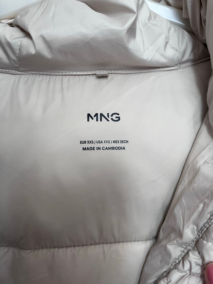 Beyaz Kadın Kışlık Kapitone Mont - Görsel 2