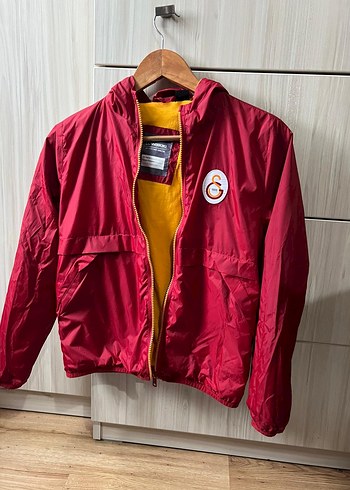 Erkek  cocuk Kırmızı Fermuarlı Midi Yağmurluk - Görsel 2