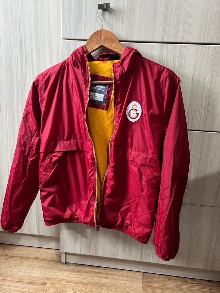 Erkek  cocuk Kırmızı Fermuarlı Midi Yağmurluk - Görsel 2