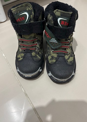 Kamuflaj Desenli Siyah Erkek Çocuk Botu