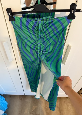 36 Beden Turkuaz Mini Crop Top ve Yırtmaçlı Etek