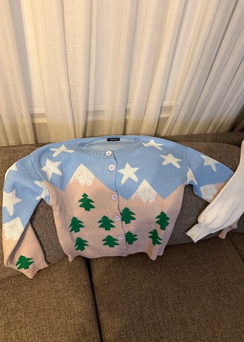 Bir hırka bir kazak birlikte satışta - Görsel 2