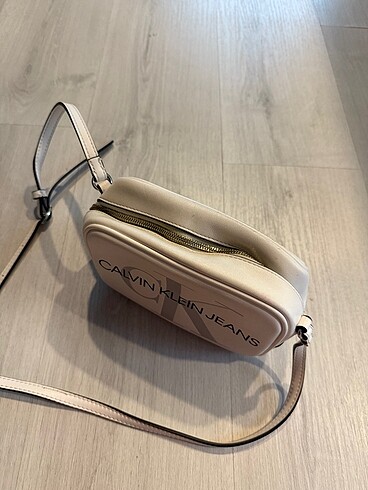 Calvin Klein Calvin Klein