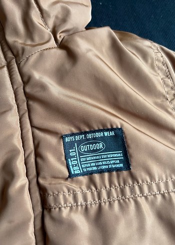Erkek Çocuk Bej Kapüşonlu Mont - Görsel 3