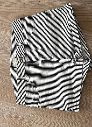 H&M xs lacivert beyaz çizgili şort