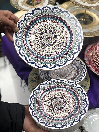  Beden İran porseleni