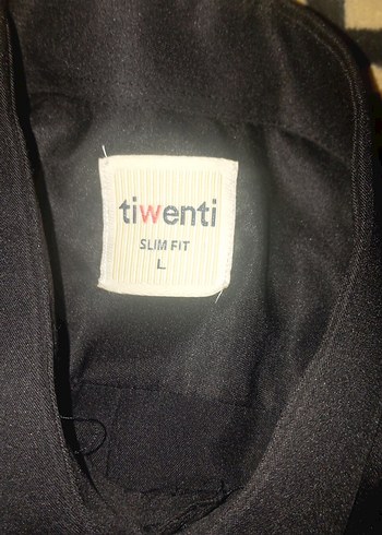 Düğmeli uzun kollu Siyah Erkek Gömlek - Görsel 4