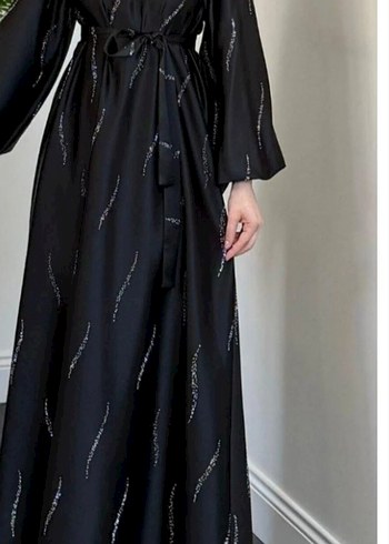 Siyah İşlemeli Uzun Salaş Kadın Elbise - Görsel 2