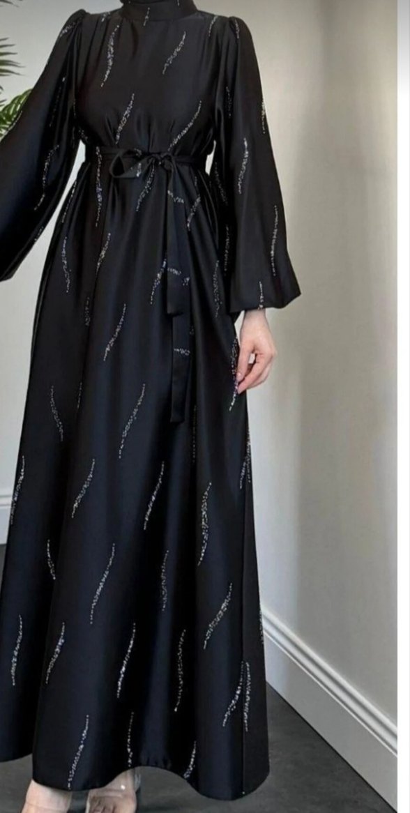 Siyah İşlemeli Uzun Salaş Kadın Elbise - Görsel 2