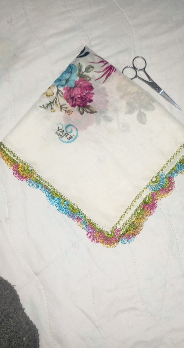 iğne oyası 4 Kenarlı Çok Renkli Kadın yazma - Görsel 4