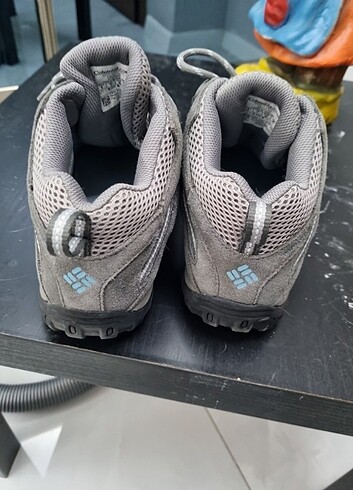 40 Beden Columbia bot..