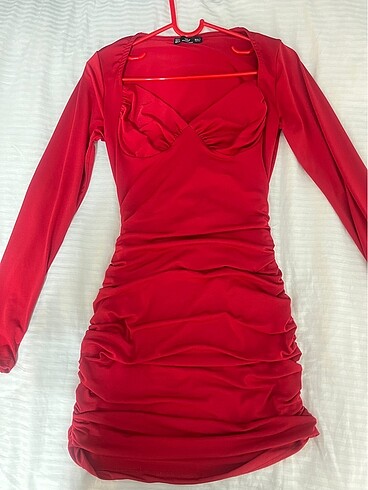 Trendyol & Milla Kırmızı kısa elbise