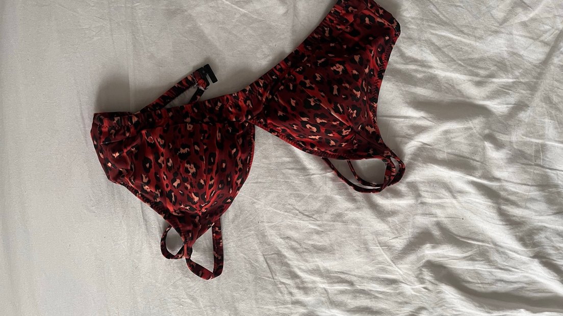 Koyu Bordo Bağlama Desenli Bohem Spor Sütyen - Görsel 4