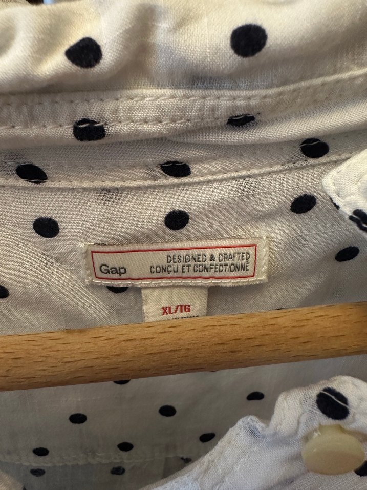 GAP Orjinal Düğmeli Beyaz Puantiyeli Kadın Gömlek - Görsel 3